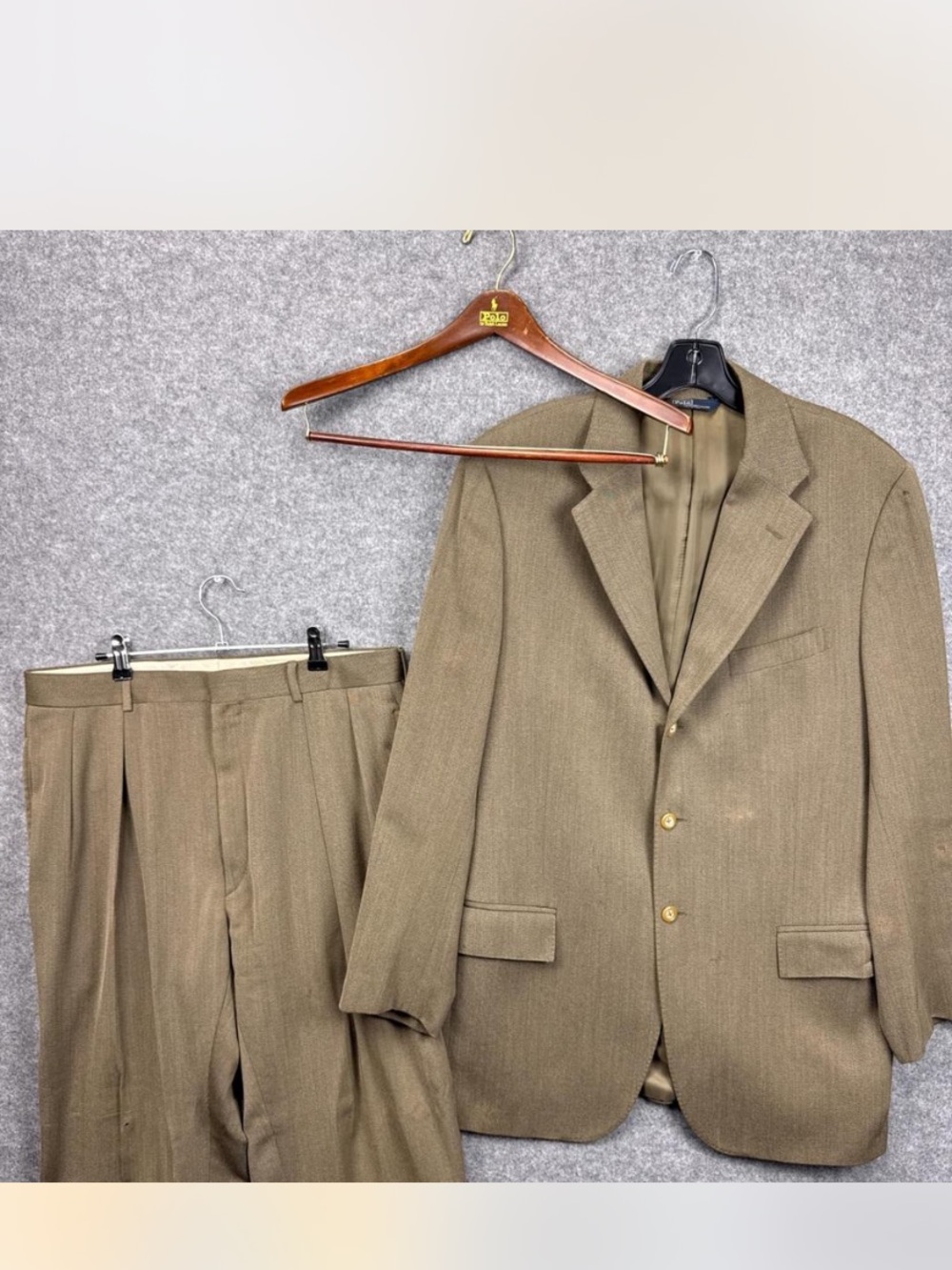 Polo Ralph Lauren Two-Piece olive green Suit Blazer & Trousers 42Long